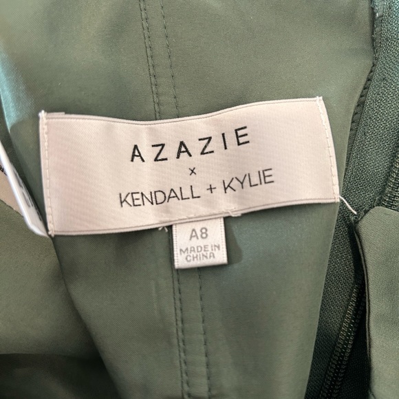 Satin floor length dress from Azazie. Has a slit! Size A8. - Picture 5 of 6